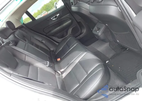 2021 Volvo S60 T5 Momentum z USA, uszkodzony, nr VIN 7JR102TZ4MG117993